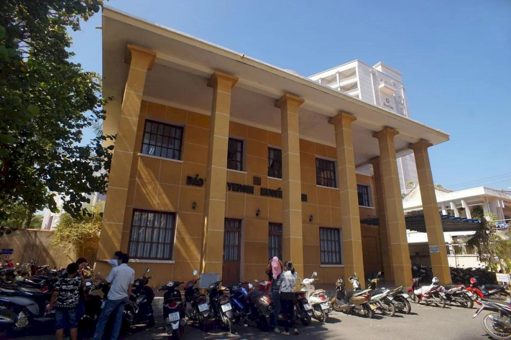 The museum was designed in a restrained yet dignified style, mirroring the legacy of Alexandre Yersin's contributions